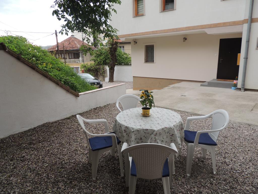 Apartment Nina And Nino Saraievo Exterior foto